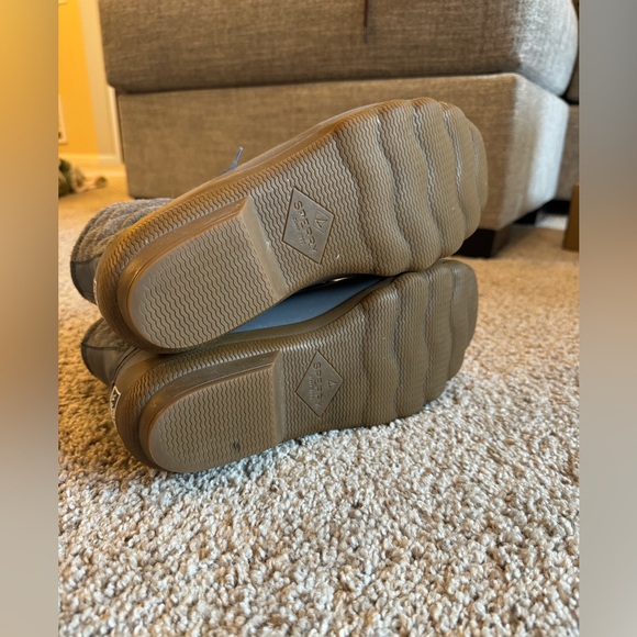 Sperry - Picture 3 of 4